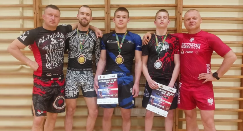 Nowi Mistrzowie i Vicemistrz Polski MMA wśród Dragonów