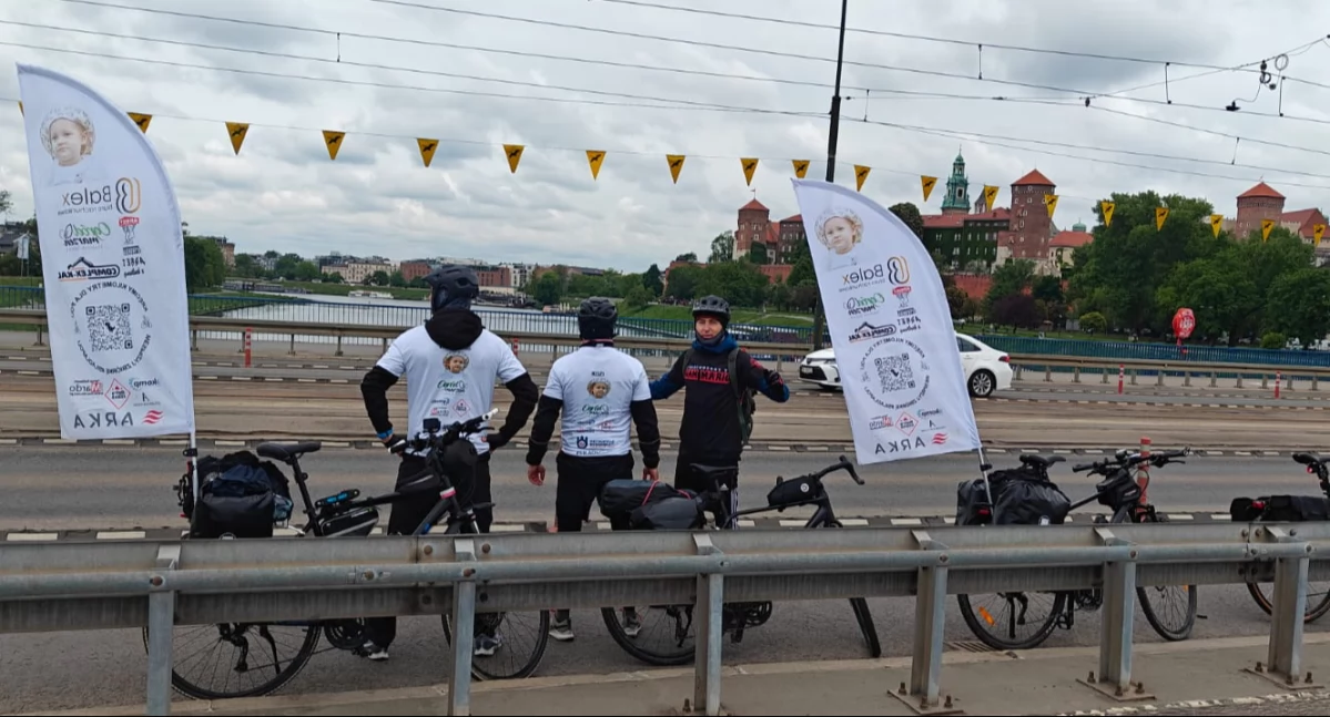 Kręcą kilometry dla Poli - Sochaczewianin przemierza Polskę 