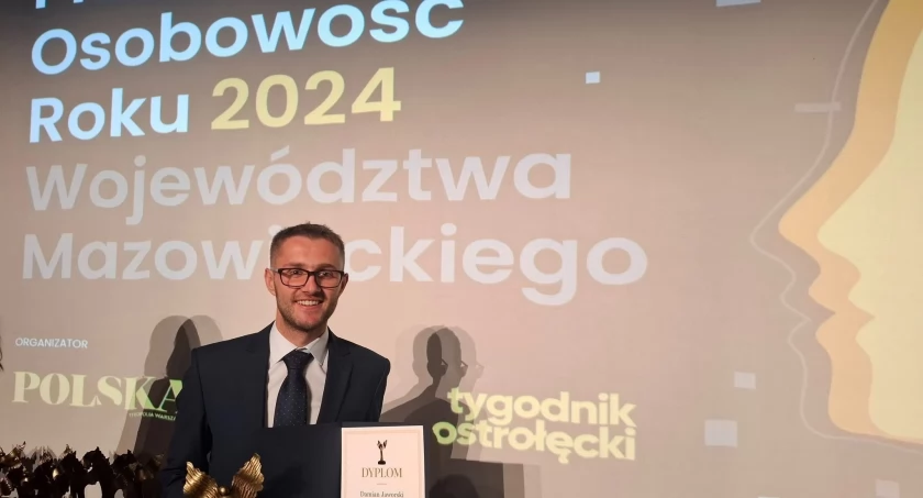 Wójt Damian Jaworski zwycięzcą plebiscytu Osobowość Roku 2024 w powiecie sochaczewskim!