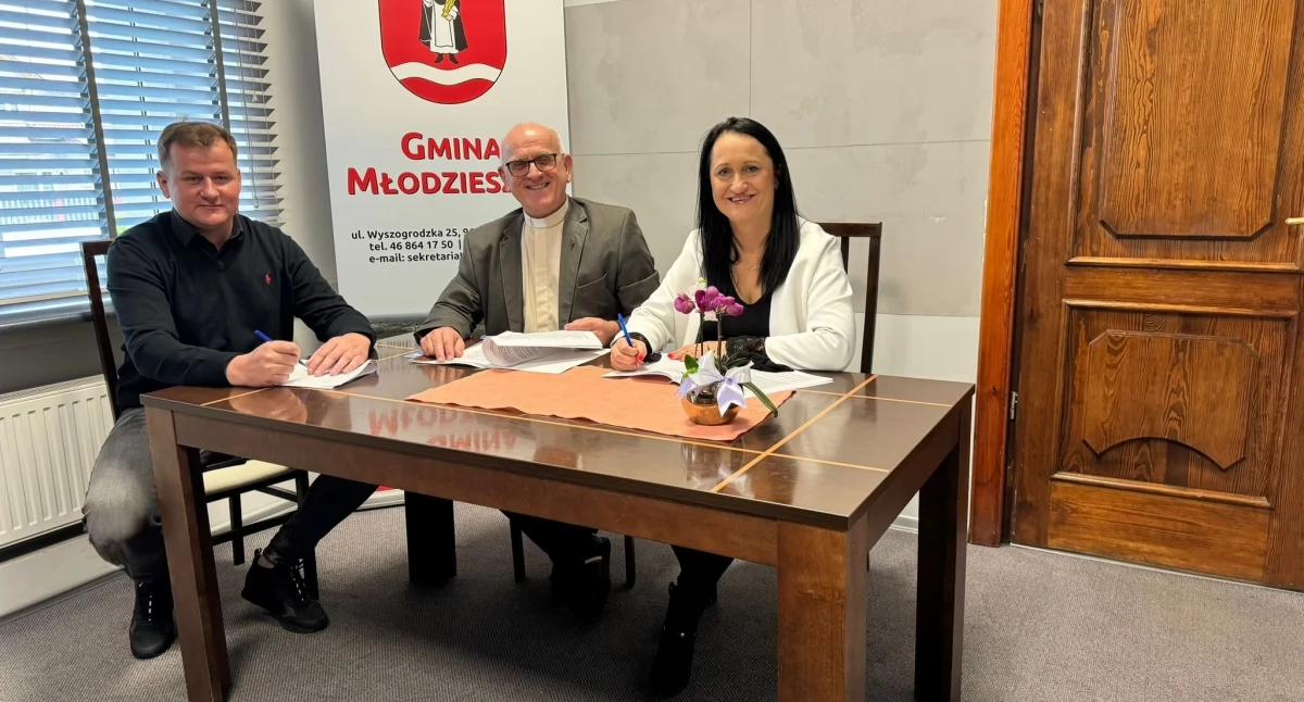 Rewitalizacja cmentarza w Juliopolu - umowa podpisana
