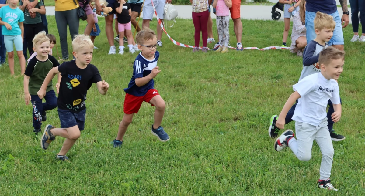 Wyzwanie biegowe z jajem w Sochaczewie -  sportowe emocje i dużo radości  