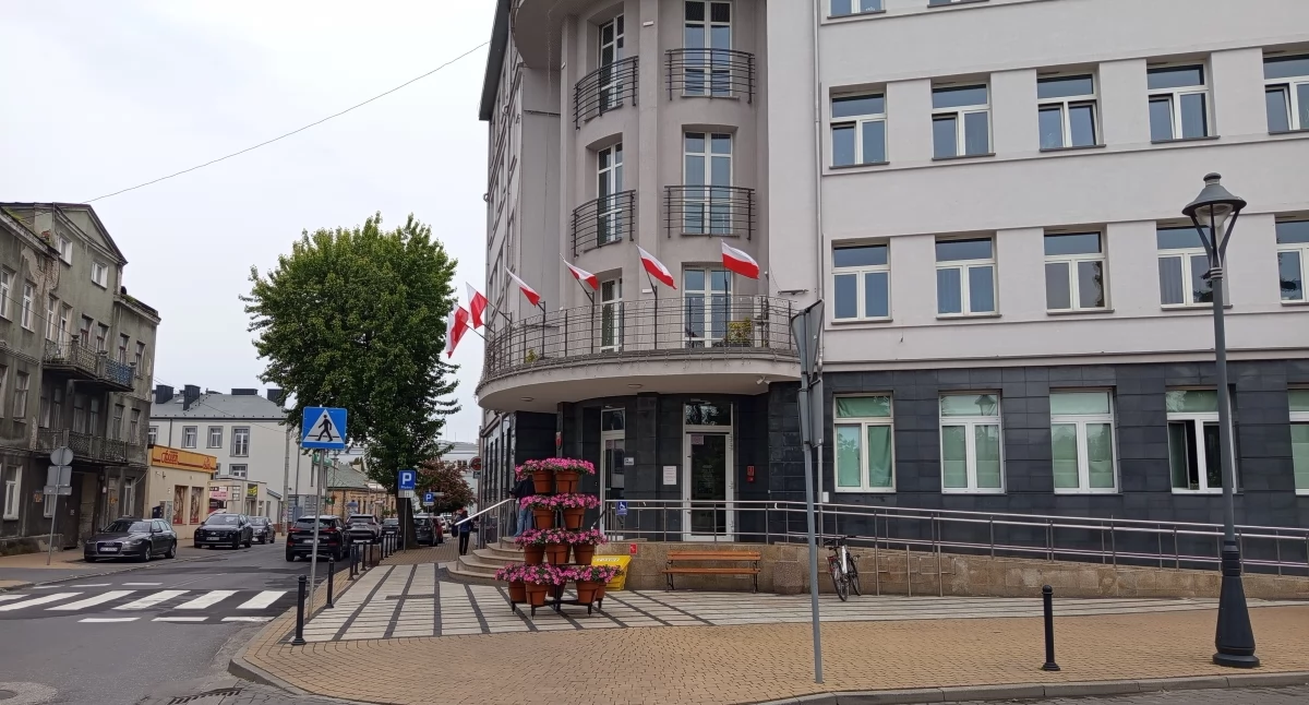 Burmistrz Daniel Janiak chcę nawiązać stosunki z Wandą