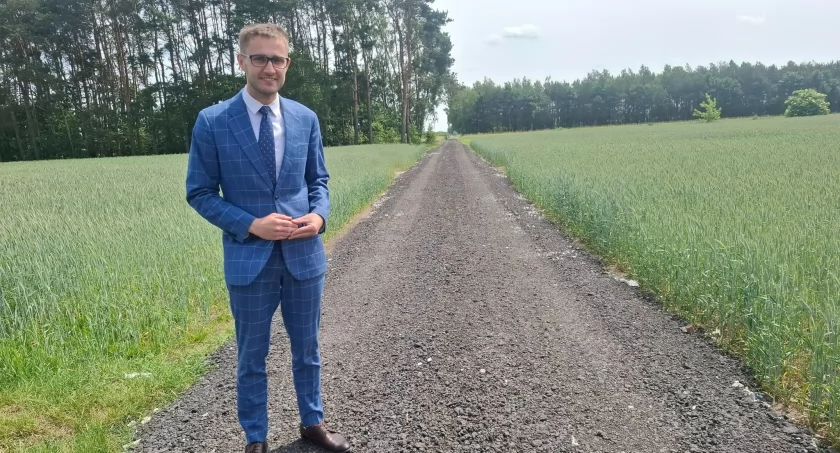 Antosin z nową drogą – zakończono modernizację odcinka gminnego