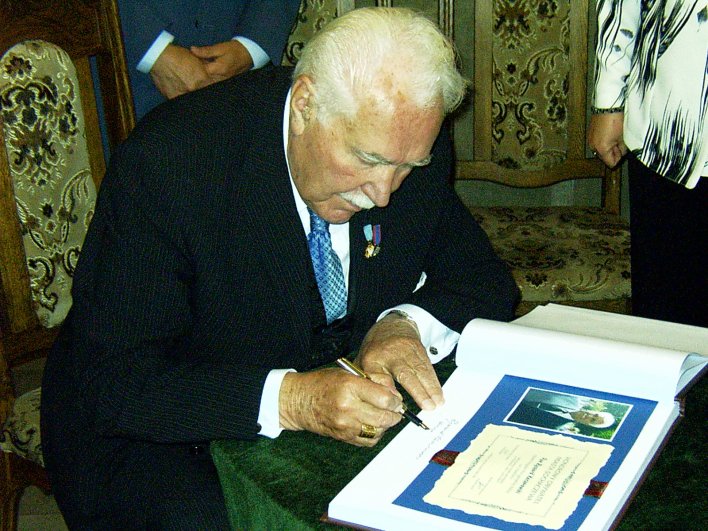 Życzenia dla honorowego obywatela Sochaczewa