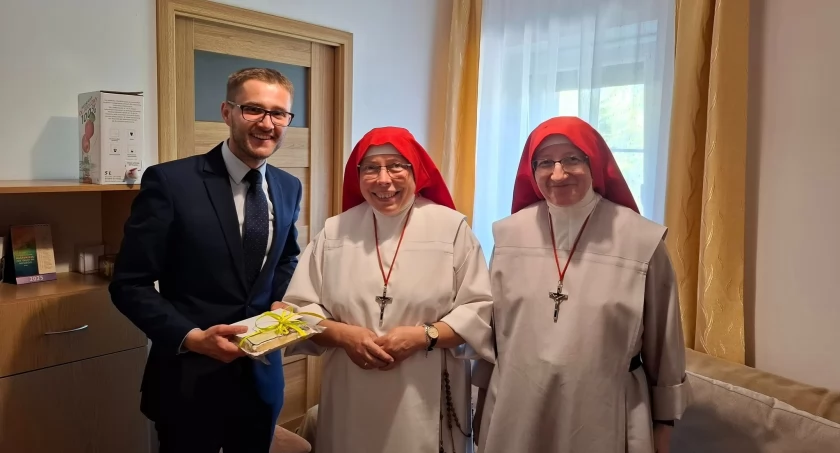 Msza dziękczynna i rodzinne spotkanie przy klasztorze – zaproszenie dla mieszkańców gminy Rybno