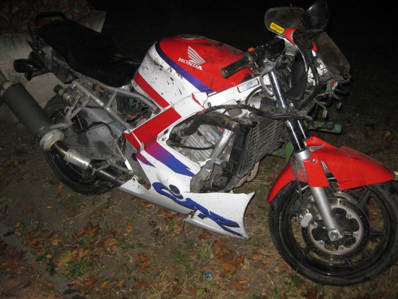 Pirat drogowy na motocyklu