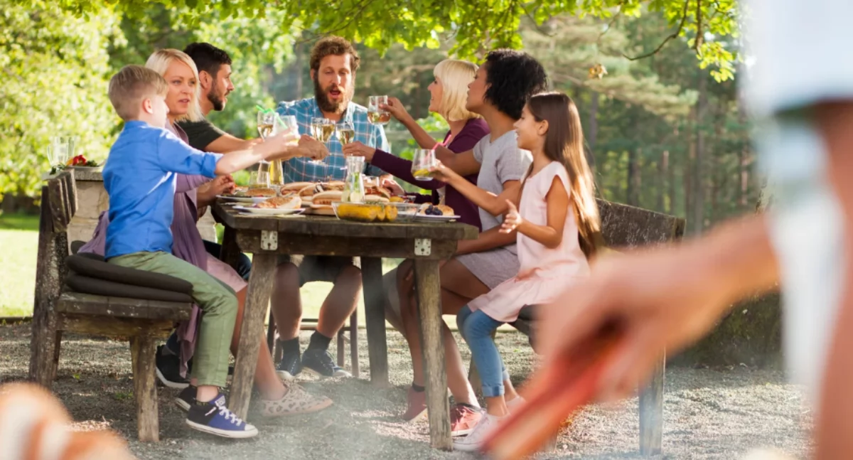 Piknik Wakacyjny z muzyką na żywo - Gmina Sochaczew zaprasza mieszkańców 