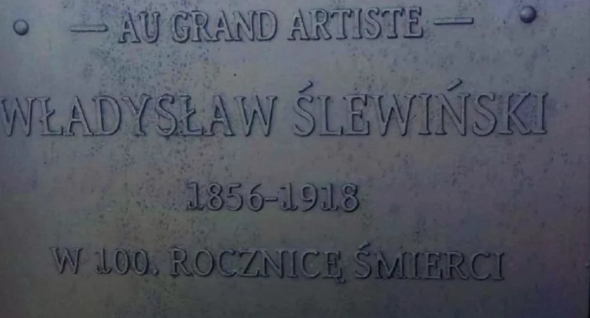 Malowane światłem, podpisane sercem-historia jednej tablicy