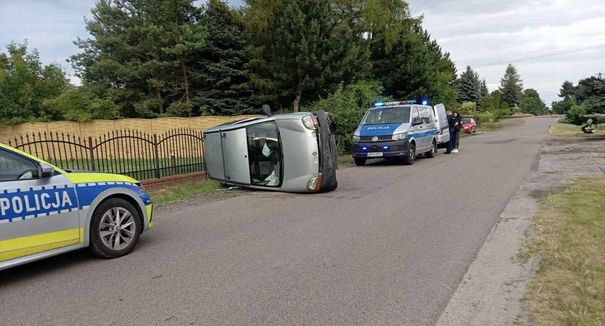 Po pijanemu trafił w płot — uciekł z miejsca wypadku 