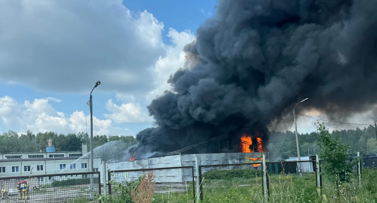 Pożar w zakładzie chemicznym w Sochaczewie