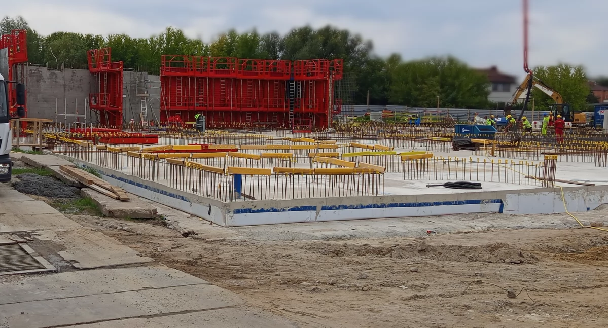 Nowa siedziba sochaczewskiego sądu — pierwsze ściany wyszły z ziemi 