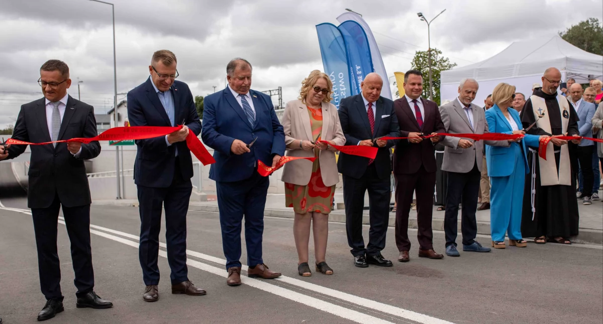 Historyczna chwila w Teresinie — tunel pod torami został otwarty 