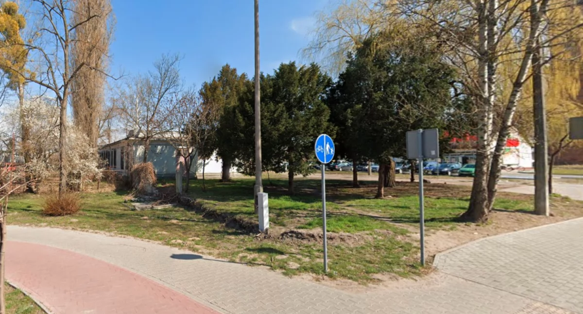Miasto sprzedaje kolejne nieruchomości — tym razem w Chodakowie i na Senatorskiej