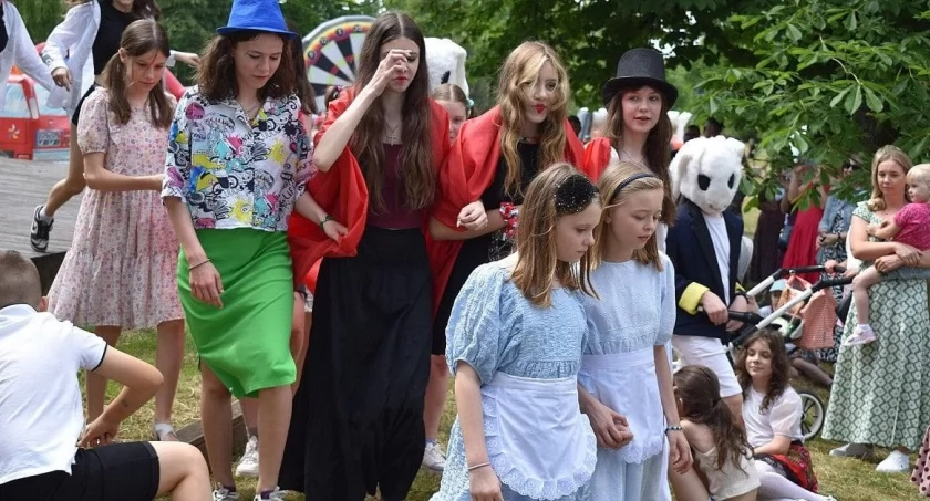 Karawana – Wędrujący Festiwal Sztuki i Animacji w Rybnie