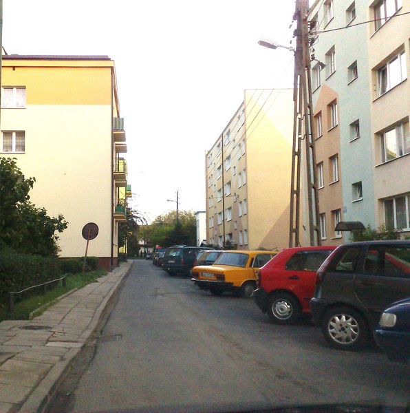 Ulica Zawadzkiego czeka na parking