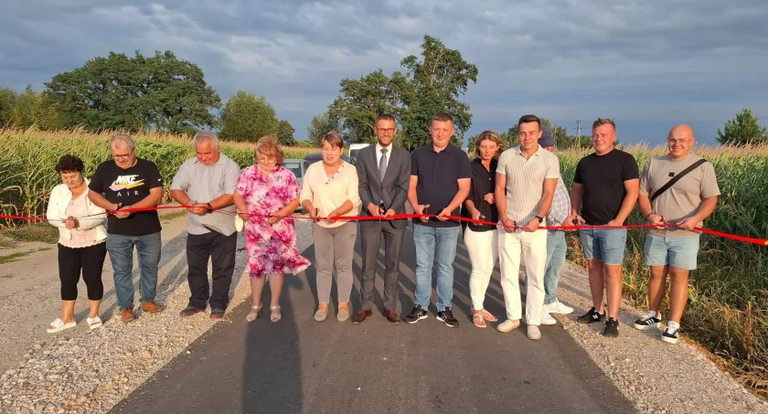 Uroczyste oddanie do użytku drogi gminnej w Antosinie