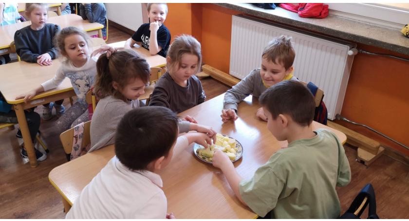 Dzieci z naszej szkoły, wzięły udział w programie „Skąd się biorą produkty ekologiczne?”