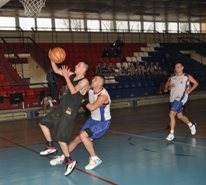 SOCHACZEWSKA LIGA KOSZYKÓWKI PO X KOLEJCE