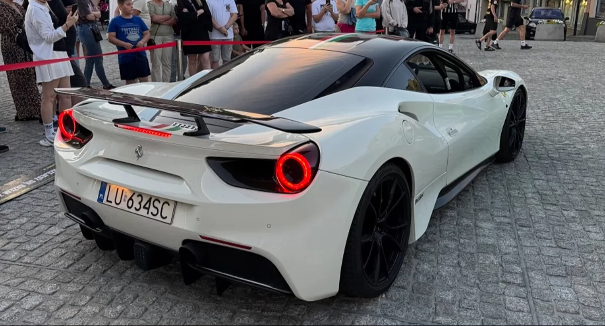 Alert pogodowy pokrzyżował plany — dzisiejsze SuperCar Taxi odwołane