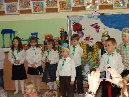 IDZIE WIOSNA...