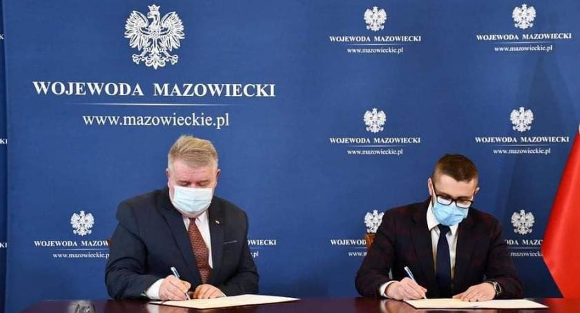 Gmina Rybno: Umowa na przewozy autobusowe o wartości blisko 350 tysięcy zł podpisana