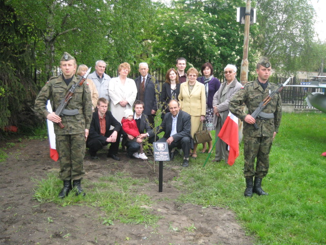 Dąb Karol - uroczystość upamiętniająca postać mjr Karola Cywińskiego
