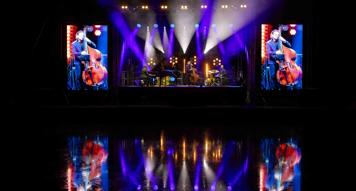 Artur Dutkiewicz Trio na zakończenie Letniej Sceny Jazzowej w Żelazowej Woli