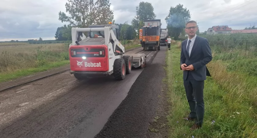 Ruszyła przebudowa drogi Ruszki–Rybno