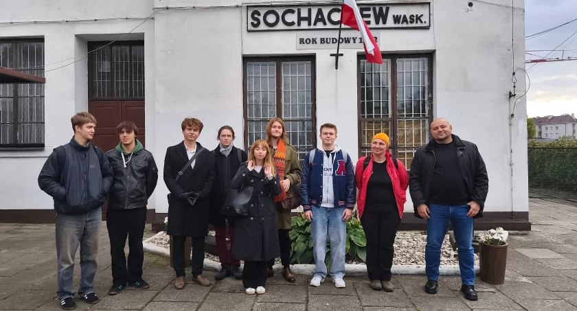 Studenci Szkoły Głównej Handlowej z wizytą w Muzeum Kolei Wąskotorowej