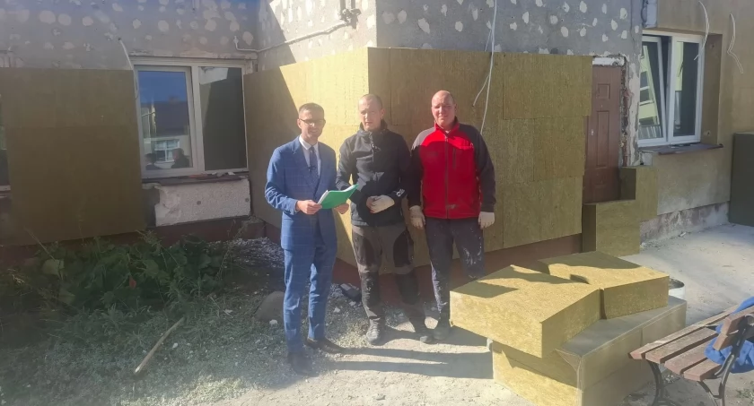 W Rybnie powstaje nowa świetlica wiejska – trwa remont budynku po dawnym przedszkolu