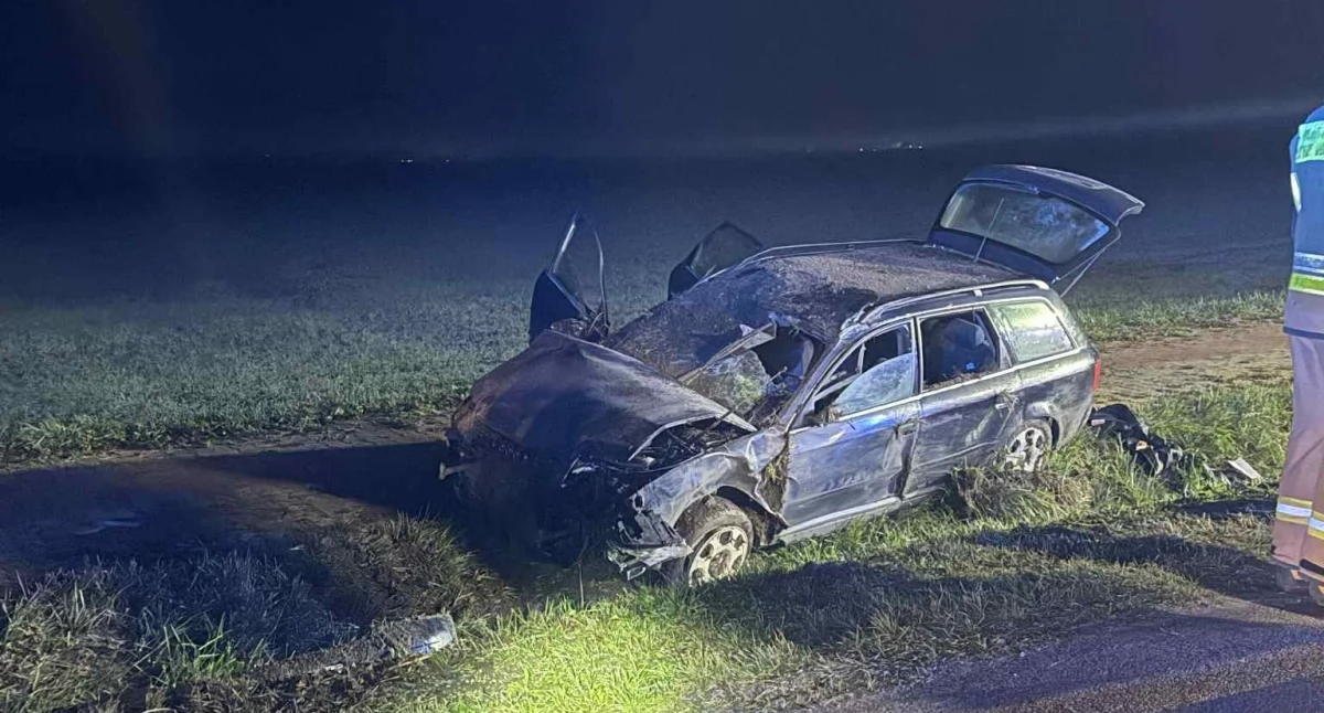 Wypadek drogowy w Szymanowie — czworo pijanych nastolatków w szpitalu 