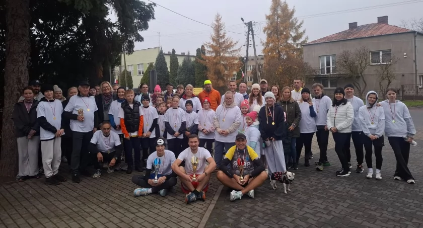 Udany VI Gminny Niepodległościowy Bieg i Marsz Nordic Walking o Puchar Wójta Gminy Rybno