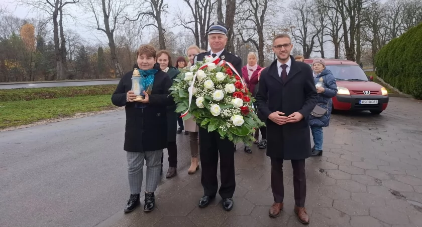 Gmina Rybno: Upamiętnili  107. rocznicę odzyskania przez Polskę Niepodległości