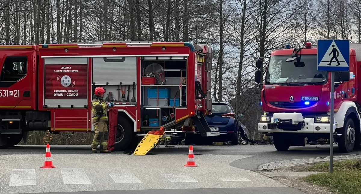 Wypadek w miejscowości Kożuszki Parcel. Droga zablokowana [AKTUALIZACJA]