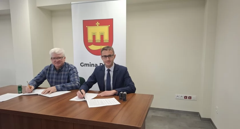 Kolejne wiaty przystankowe zostaną zamontowane na terenie Gminy Rybno