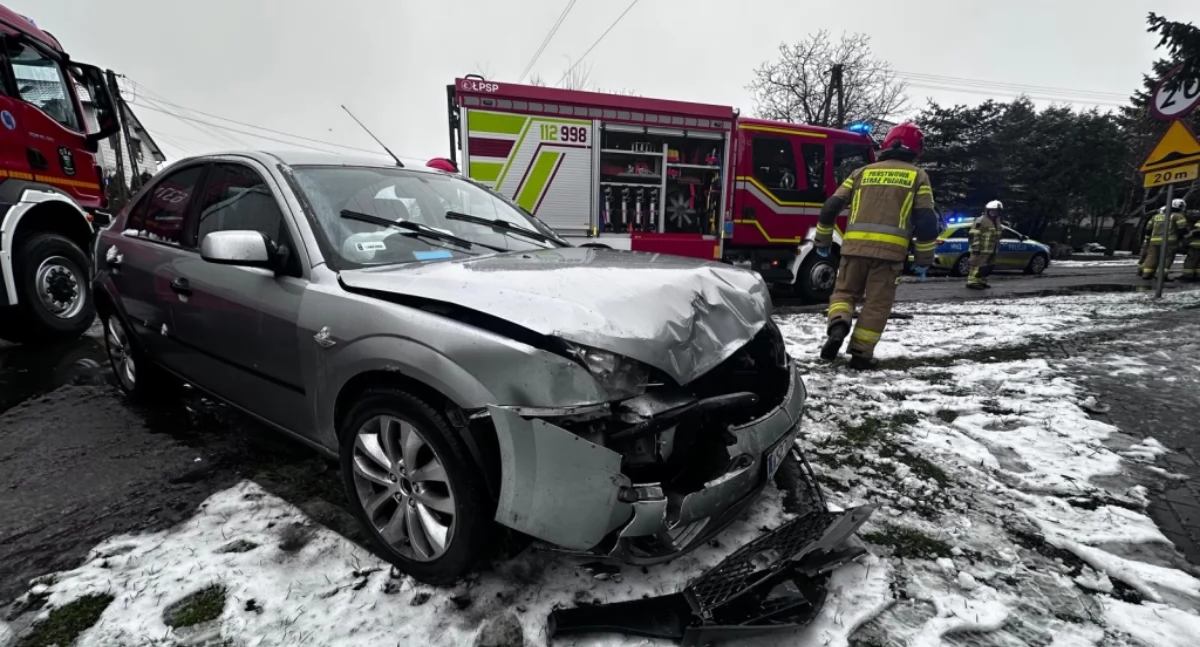 Wypadek  w Teresinie — zderzyły się dwa auta osobowe