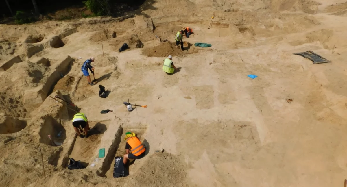 Najstarsze znaleziska pochodzą sprzed 7000 lat — badania archeologiczne na terenie CPK  