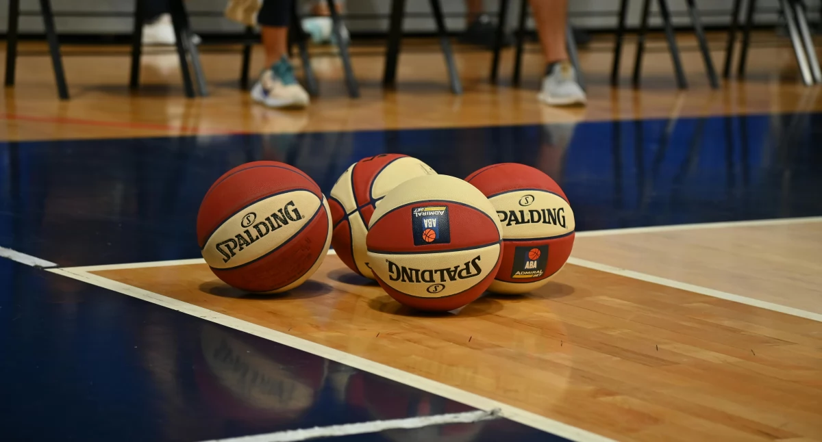 Jak wygląda noc fana NBA – emocje, kawa i transmisja o trzeciej rano