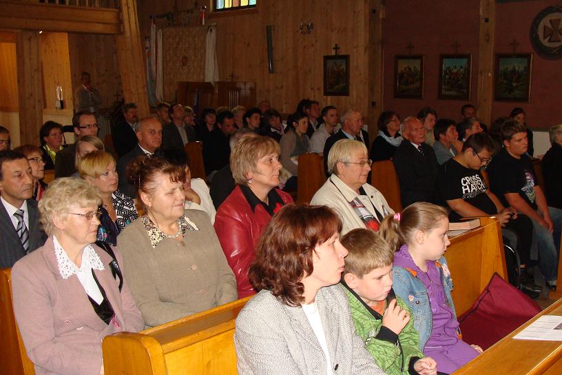 Mieszkańcy DPS na koncercie w Kurdwanowie