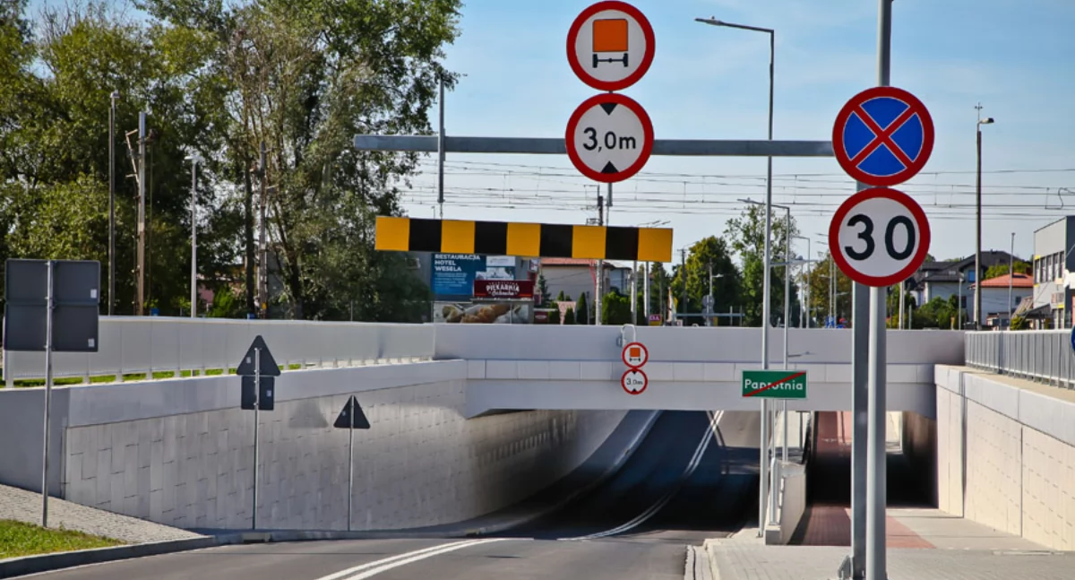 Kierowco, ten tunel może zniszczyć Twój pojazd - sprawdź limit wysokości
