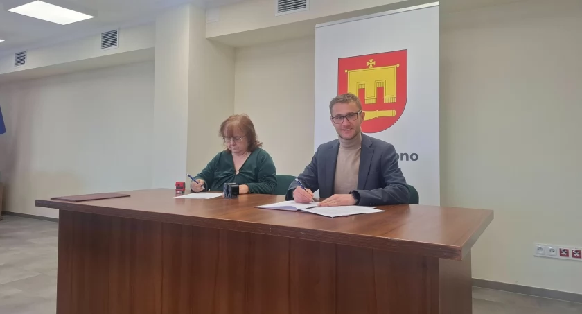 Umowa na świadczenie usług związanych z konserwacją oświetlenia ulicznego w Gminie Rybno