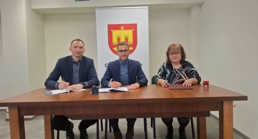 GminUmowa na świadczenie usług w zakresie publicznego transportu zbiorowego
