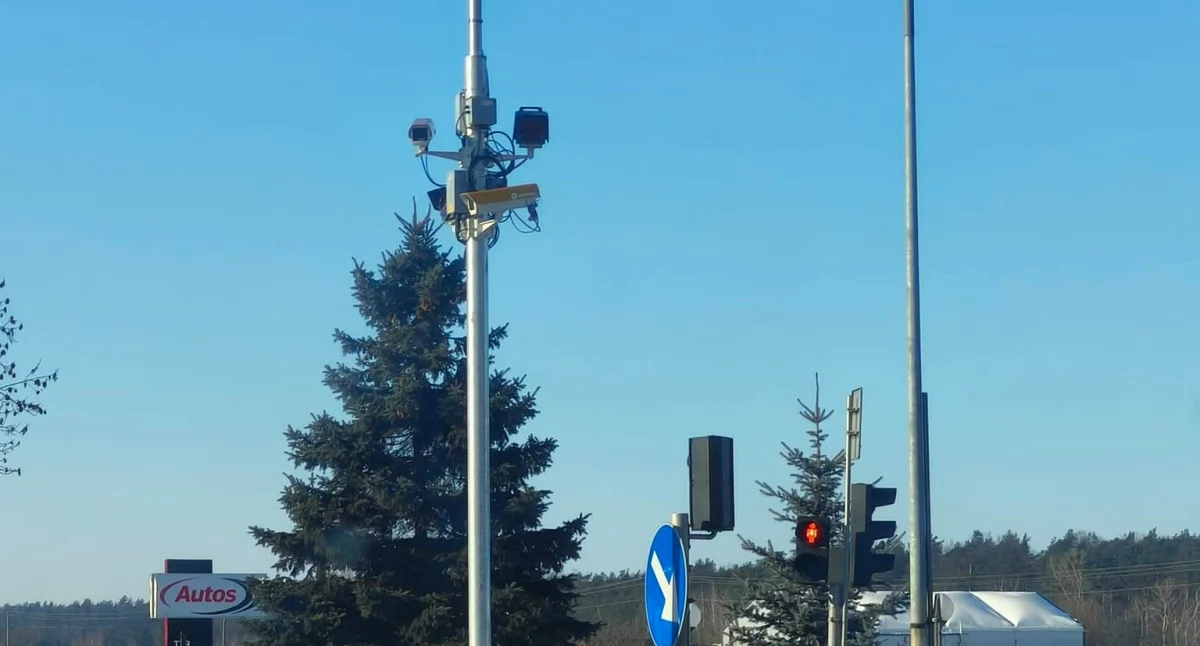 System Red Light w Kożuszkach - mandat nawet do 4000 złotych 