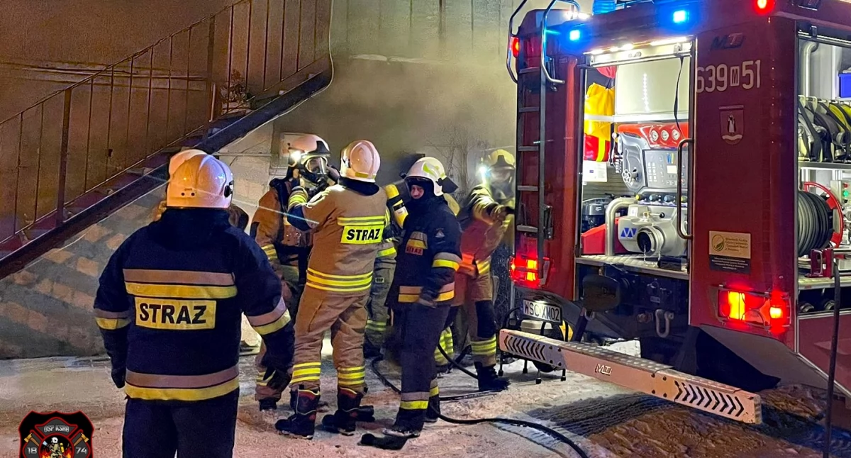 Nocna akcja w Młodzieszynie i Paprotni - ewakuowano 11 osób