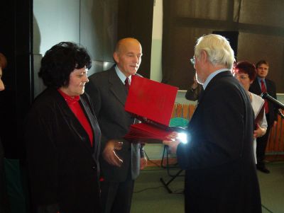 Dzień nauczyciela – stypendia i nagrody