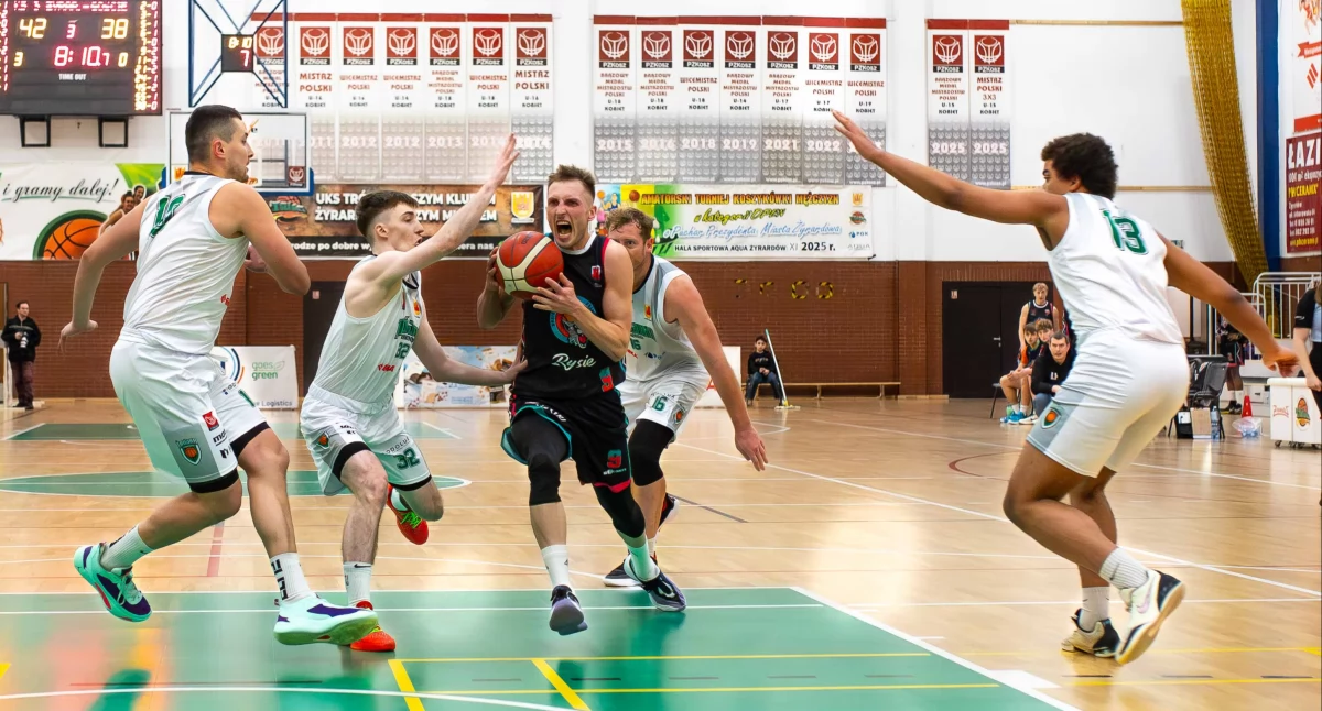 Derby regionu na styku. Rysie długo w grze w Żyrardowie