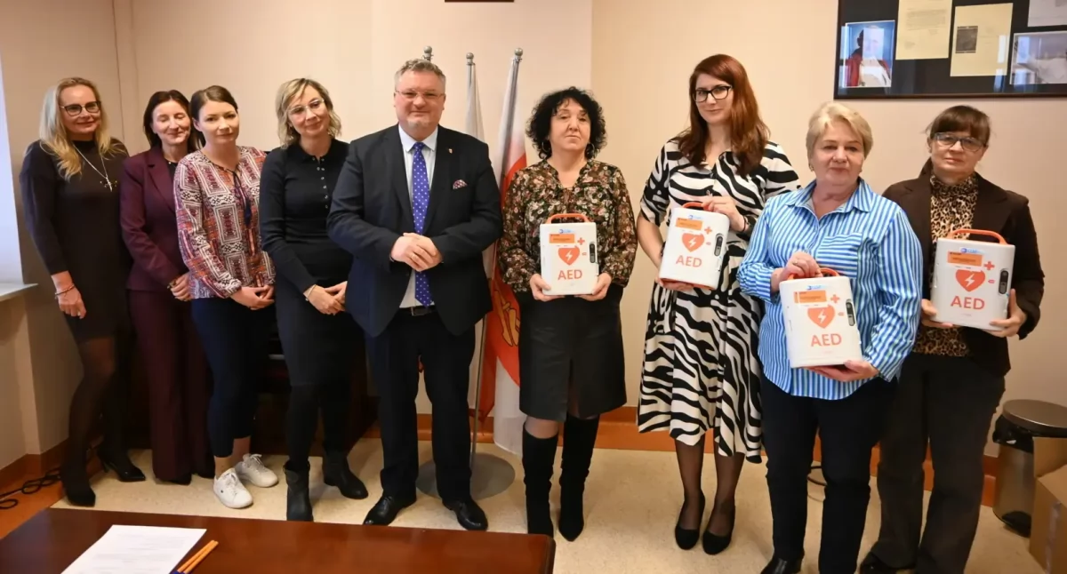 Nowy sprzęt ratowniczy dla  szkół i  OSP w Gminie Sochaczew