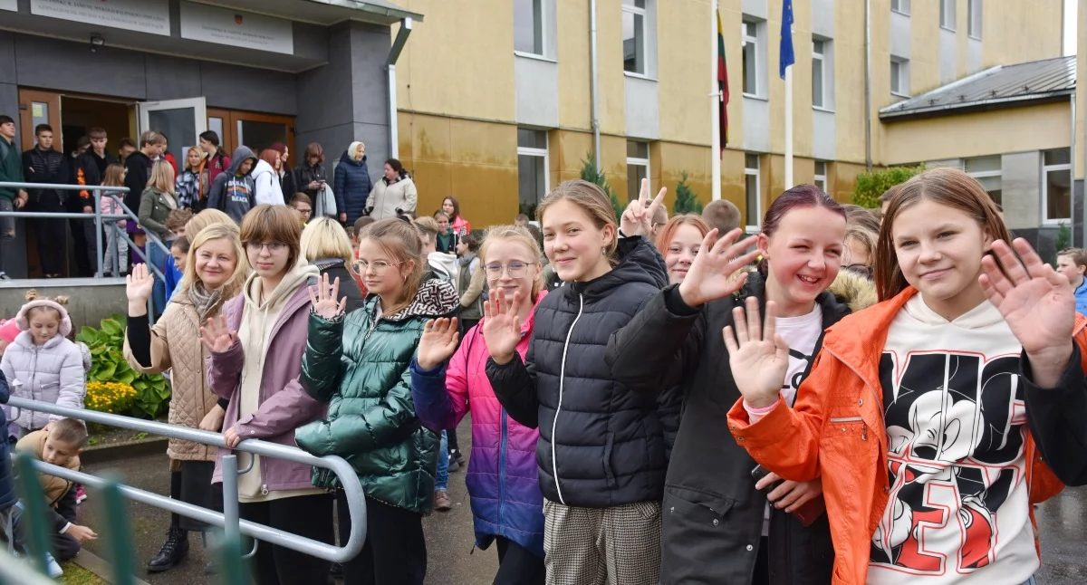 Artystyczny dialog uczniów z Wyczółek i Litwy - Erasmus+ w Jaszunach