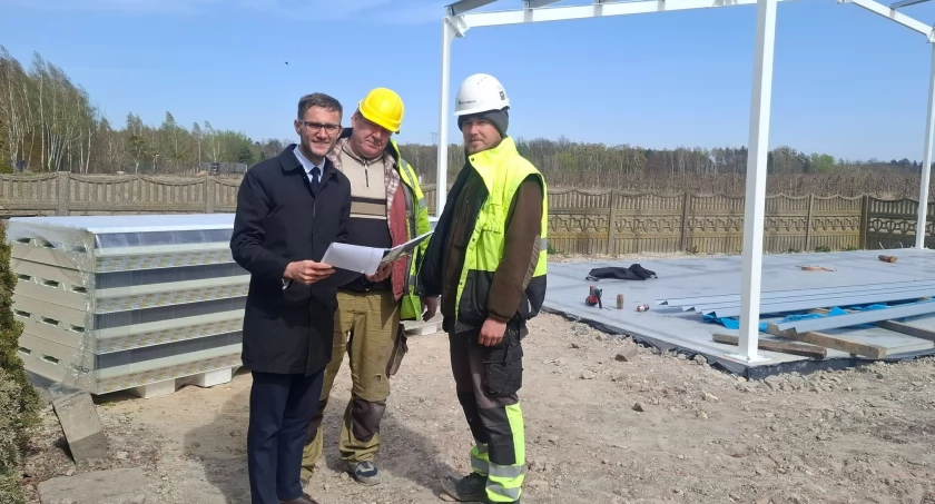 Nowy garaż dla OSP w Wężykach