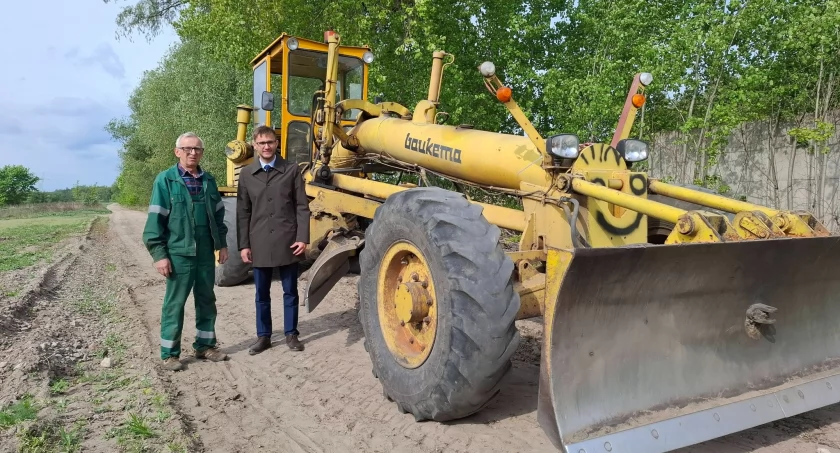 Trwają prace związane z bieżącym utrzymaniem i remontem dróg gminnych na terenie całej gminy